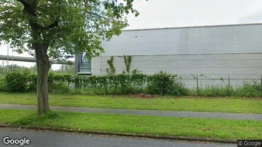 Bedrijfsruimtes for rent i Amsterdam Westpoort - Foto uit Google Street View