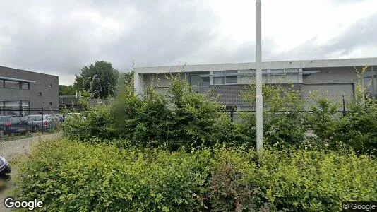Bedrijfsruimtes for rent i Tilburg - Foto uit Google Street View
