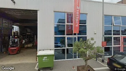Bedrijfsruimtes for rent in Rotterdam Hoek van Holland - Photo from Google Street View