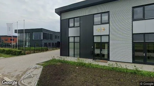 Bedrijfsruimtes for rent i Halderberge - Foto uit Google Street View