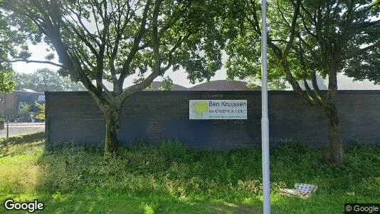 Bedrijfsruimtes for rent i Tilburg - Foto uit Google Street View