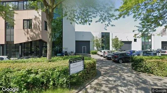 Bedrijfsruimtes for rent i Tilburg - Foto uit Google Street View