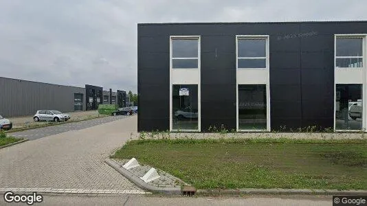Bedrijfsruimtes for rent i Halderberge - Foto uit Google Street View