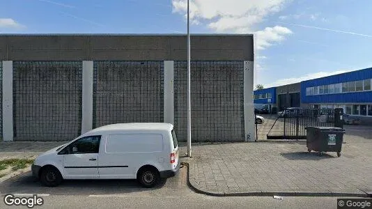Bedrijfsruimtes for rent i Utrecht Overvecht - Foto uit Google Street View