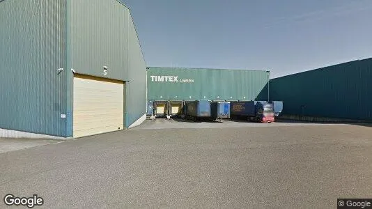 Bedrijfsruimtes for rent i Amsterdam Westpoort - Foto uit Google Street View