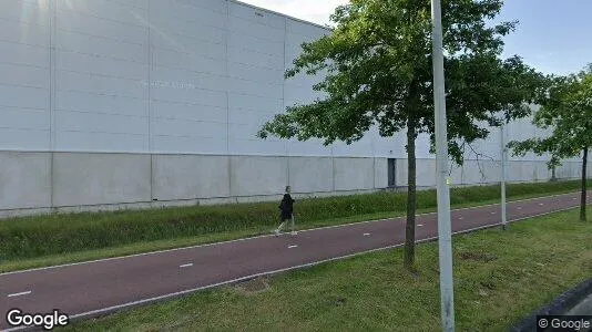 Bedrijfsruimtes for rent i Amsterdam Westpoort - Foto uit Google Street View