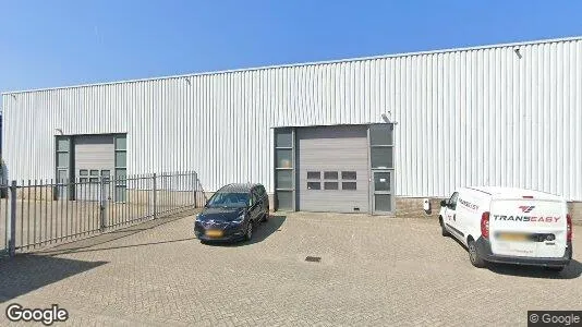 Bedrijfsruimtes for rent i Best - Foto uit Google Street View