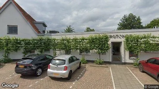 Bedrijfsruimtes for rent i Woensdrecht - Foto uit Google Street View
