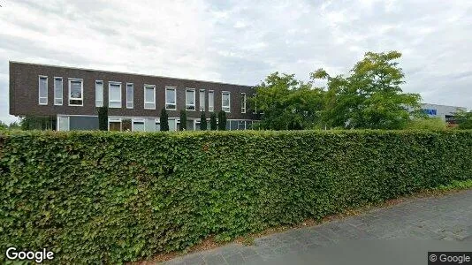 Bedrijfsruimtes for rent i Leek - Foto uit Google Street View