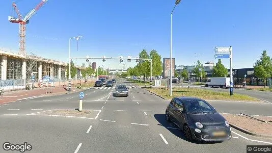 Bedrijfsruimtes for rent i The Hague Laak - Foto uit Google Street View