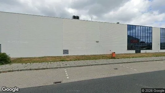 Bedrijfsruimtes for rent i Veldhoven - Foto uit Google Street View