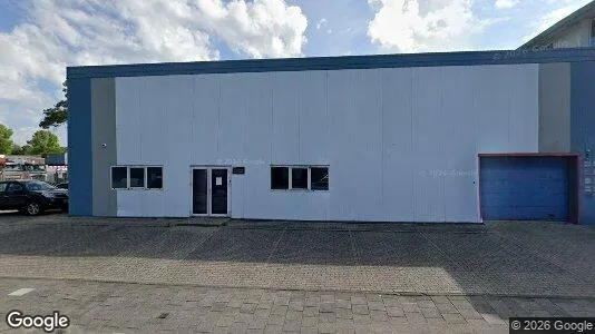 Bedrijfsruimtes for rent i Loon op Zand - Foto uit Google Street View