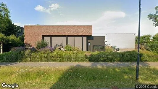 Bedrijfsruimtes for rent i Oosterhout - Foto uit Google Street View