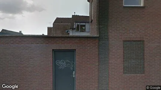 Bedrijfsruimtes for rent i Dordrecht - Foto uit Google Street View